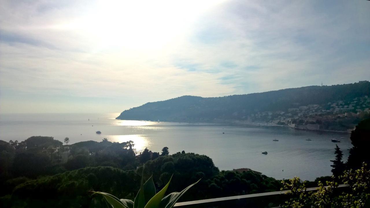 Ferienwohnung Vintage Flat Overlooking Villefranche Bay Exterior foto