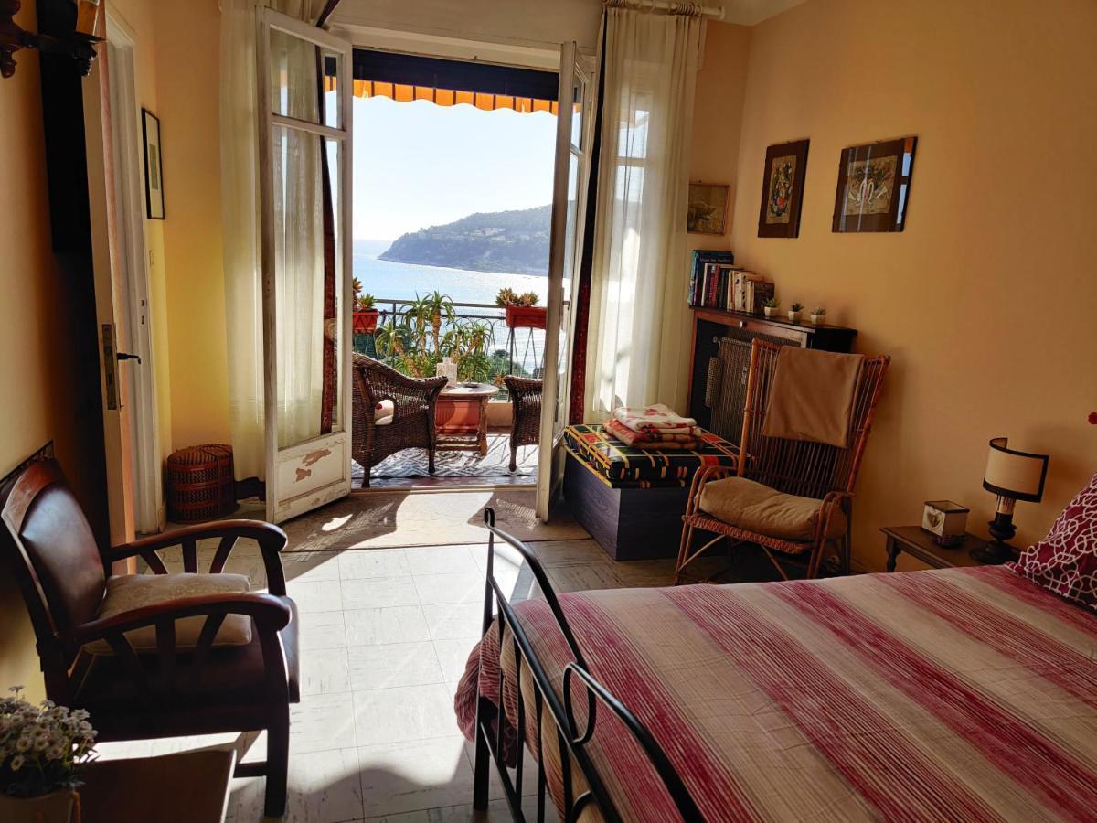 Ferienwohnung Vintage Flat Overlooking Villefranche Bay Exterior foto